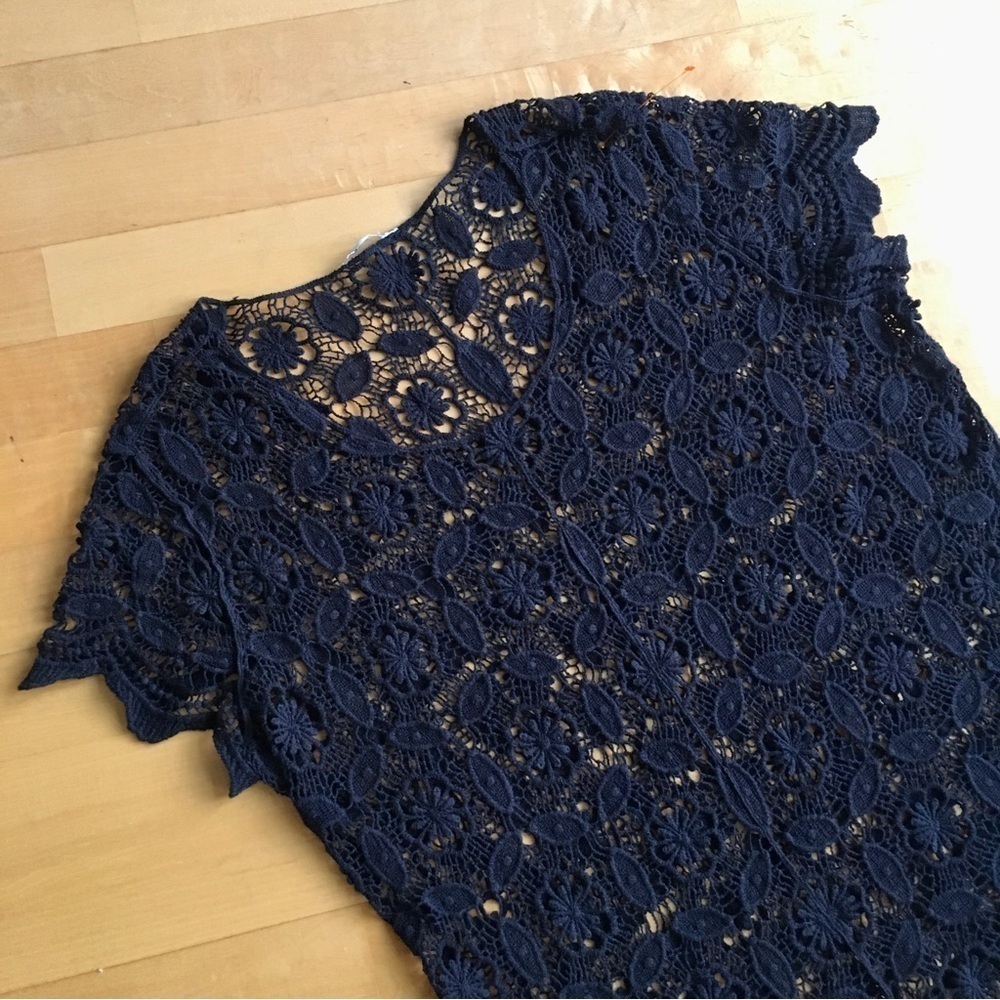 Open Crochet Short Sleeve Top, Black, Size M